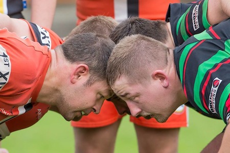 Zahlreiche Gedränge durch viele Fehler beider Teams: Der RGH-Sturm um Tit Hocevar hatte viel zu tun (Foto: Jürgen Kessler Sportfotografie)